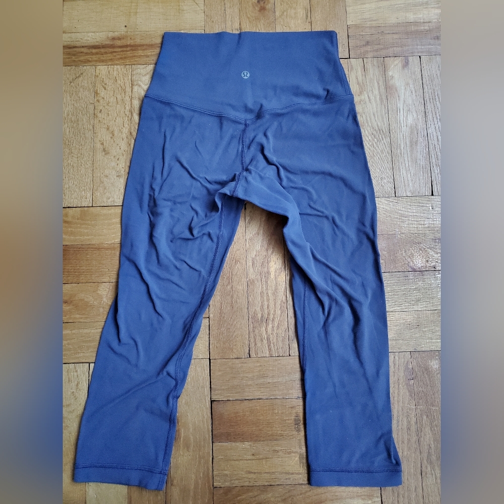 CLOSING JUNE 11!! RARE GREYVY Lululemon Align Crop - Picture 7 of 10